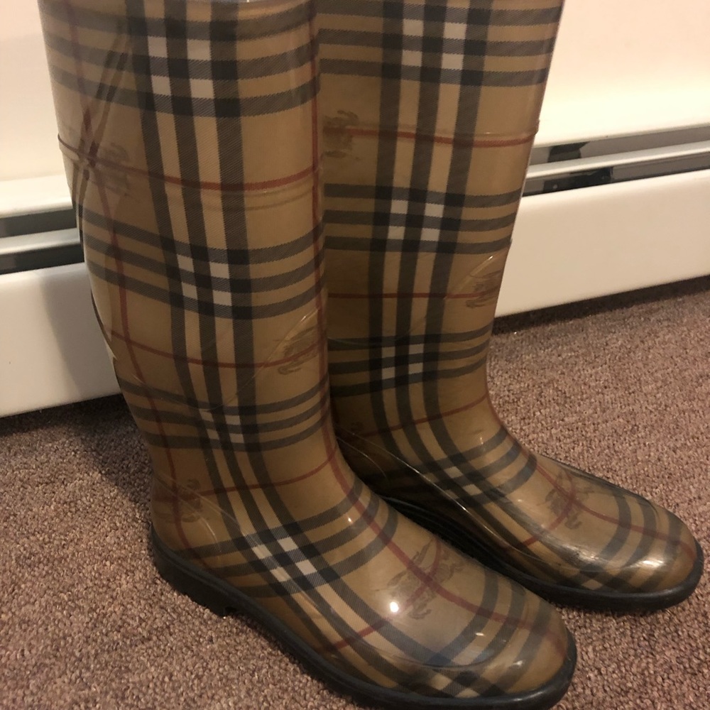 Burberry rain boots